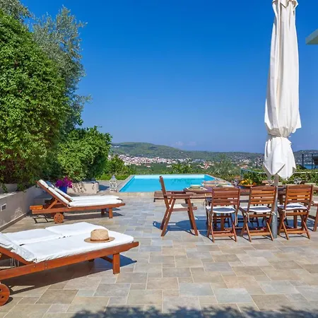 Artemis Villa